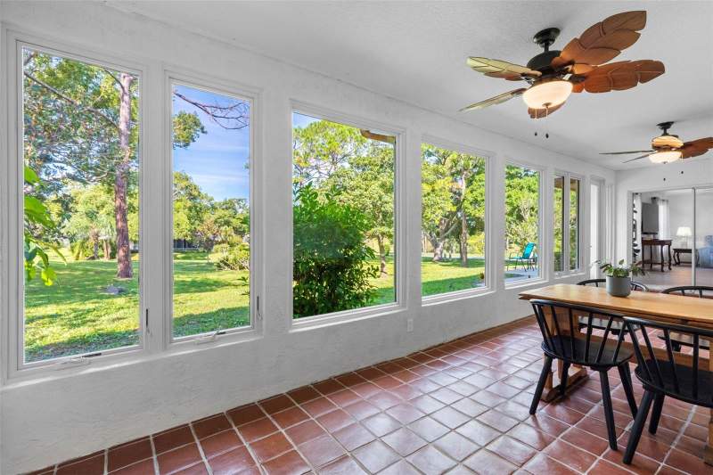 2 bedroom Single Family Residence at 1681 Macdonnell Court, Highland Lakes Unit 14 Ph 2, Palm Harbor — photo 5