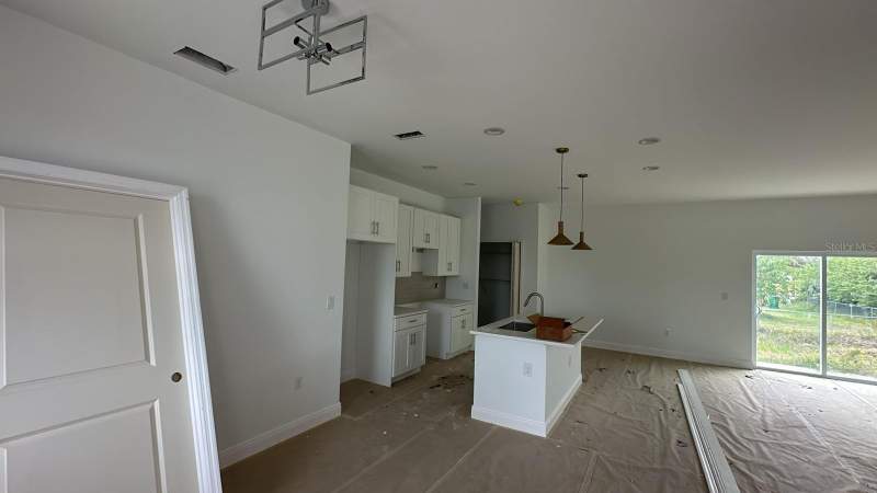 4 bedroom Single Family Residence at 18773 Lake Worth Boulevard, Port Charlotte Sec 037, Port Charlotte — photo 2