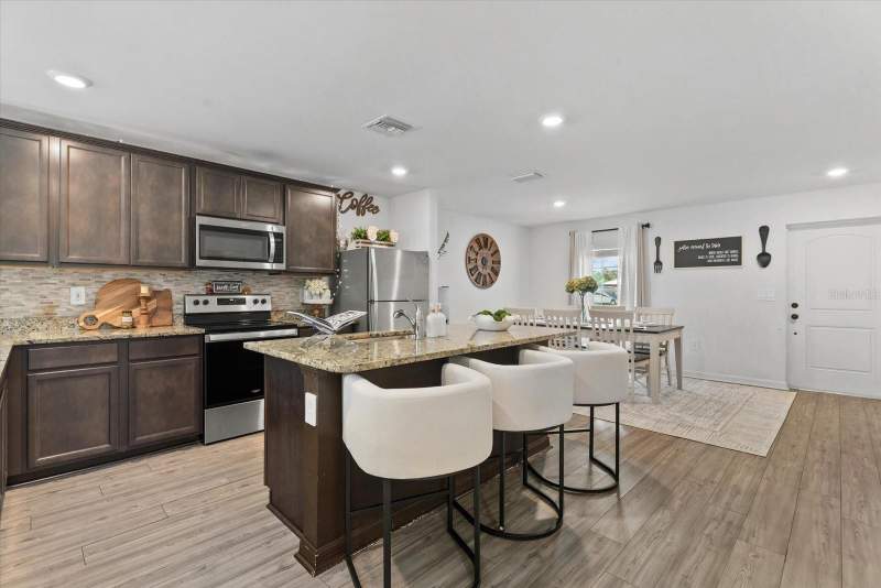 3 bedroom Single Family Residence at 4374 Triby Terrace, Port Charlotte Sub 51, North Port — photo 2