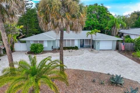 326 Mehlenbacher Road, home for sale in Belleair 33756