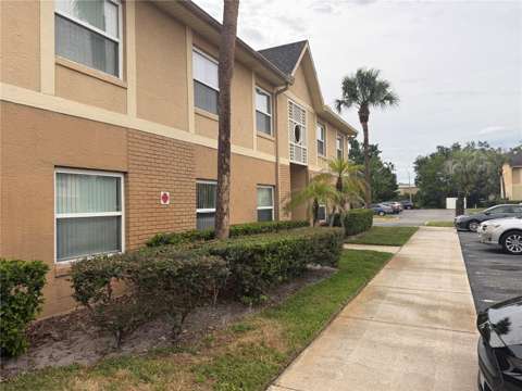 9800 Turf Way #1, home for sale in Orlando 32837