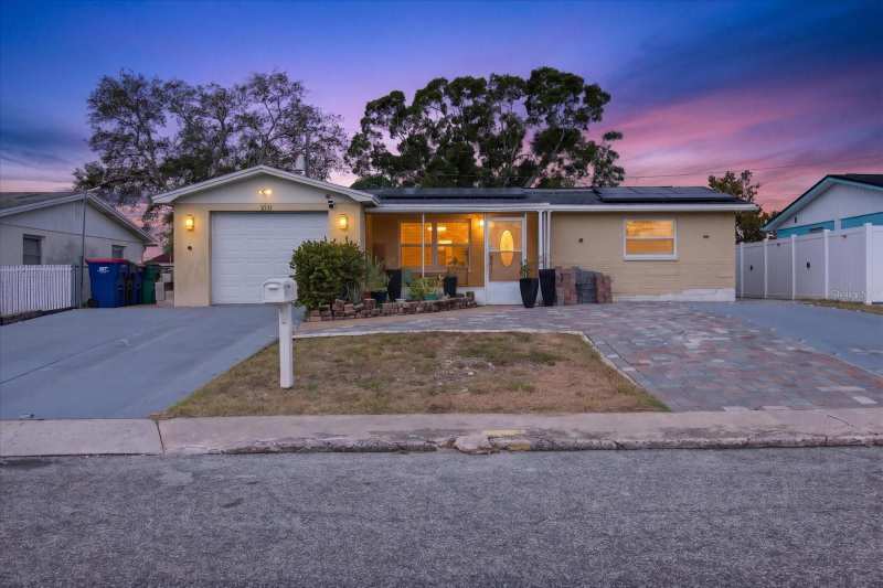 3 bedroom Single Family Residence at 1031 Conoley Lane, Holiday Lake Estates, Holiday — photo 1
