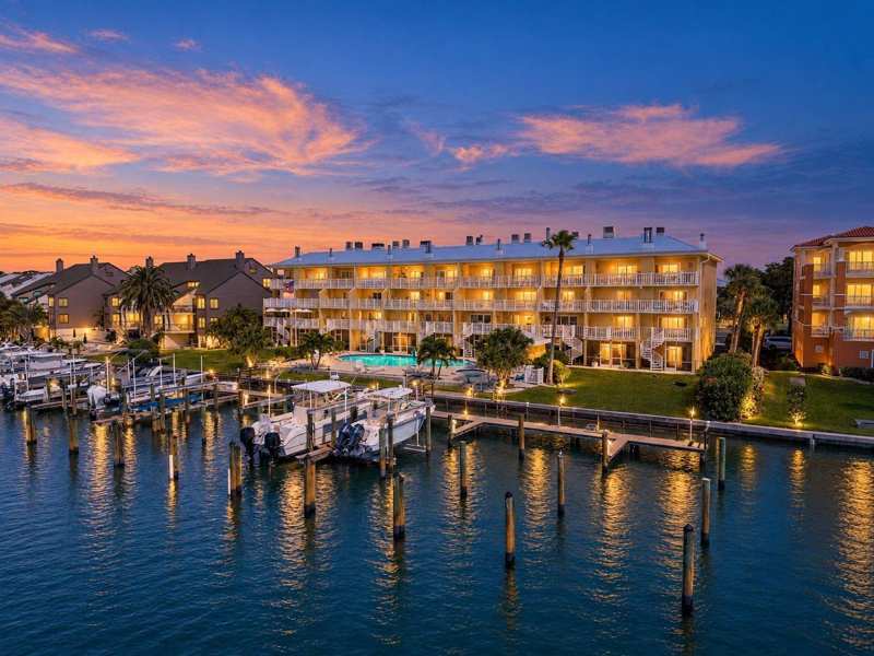 2 bedroom Condominium at 544 Pinellas Bayway #F8, Harbor Watch On Tierra Verde, Tierra Verde — photo 1