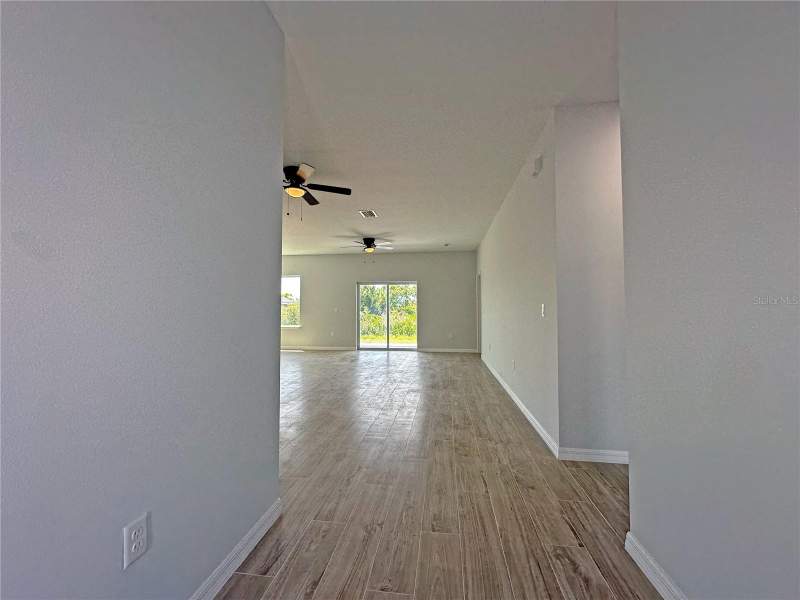 4 bedroom Single Family Residence at 13558 Jeronimo Lane, Port Charlotte Sec 058, Port Charlotte — photo 3