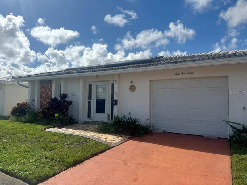 2 bedroom Villa at 5460 Lemon Tree Lane, Springwood Villas, Pinellas Park — photo 1