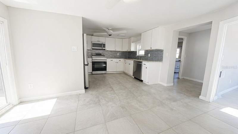 3 bedroom Single Family Residence at 4033 Newcastle Drive, Beacon Square, New Port Richey — photo 5
