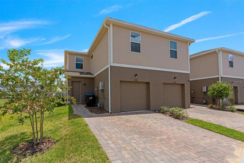 3 bedroom Townhouse at 14942 Windflower Alley, Osprey Ranch Ph 1, Winter Garden — photo 2