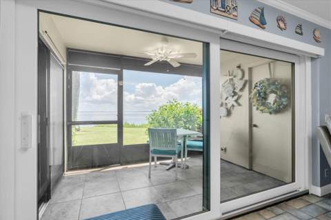 6372 Palma Del Mar Boulevard #111, St Petersburg FL - photo 23 of 44