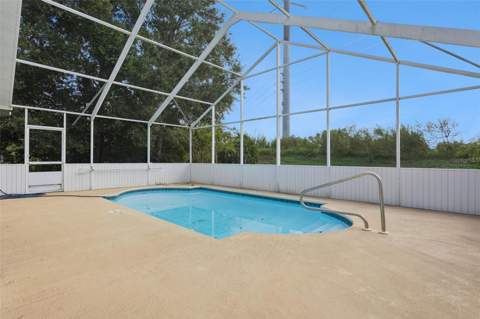 6302 Silver Oaks Drive, Zephyrhills FL - photo 24 of 33
