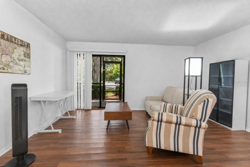 3 bedroom Condominium at 6018 Laktree Lane #E, Raintree Village Condo N, Temple Terrace — photo 2