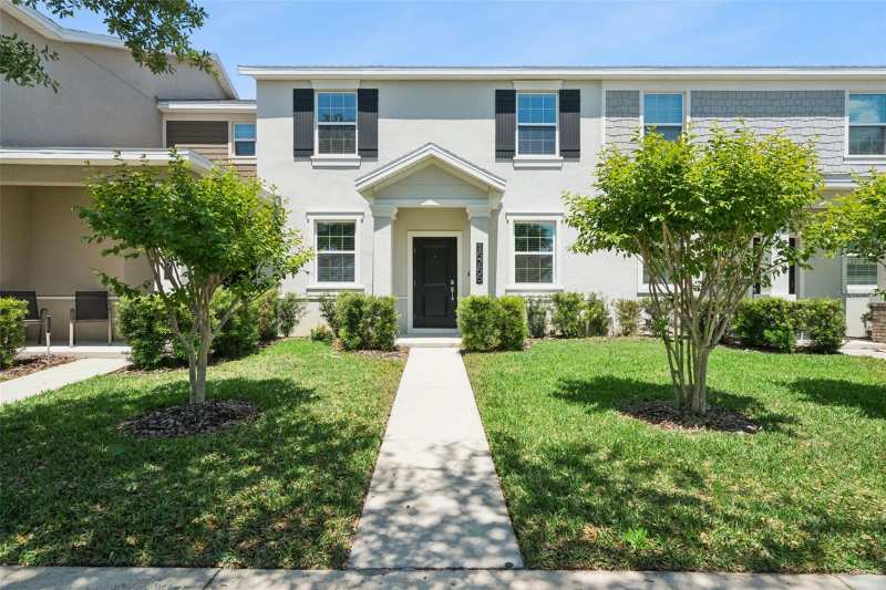 3 bedroom Townhouse at 15755 Water Spring Boulevard, Storey Grove, Winter Garden — photo 1