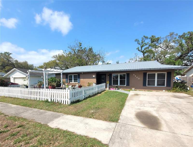 3 bedroom Single Family Residence at 5203 Presidential Street, Presidential Manor Unit 2B, Seffner — photo 3