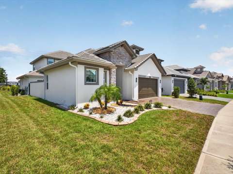 196 Hampton Loop, home for sale on Hampton Loop