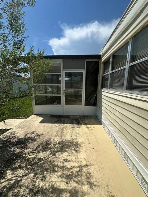 37528 Attica Avenue, Zephyrhills FL - photo 10 of 28