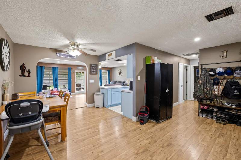 3 bedroom Single Family Residence at 1547 Sheehan Boulevard, Port Charlotte Sec 51, Port Charlotte — photo 4