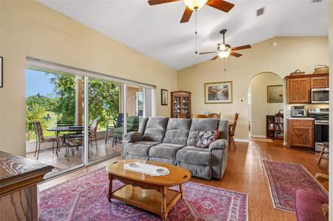 81 Fairway Circle, Umatilla FL - photo 18 of 46