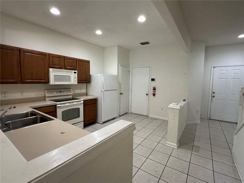 3 bedroom Townhouse at 4871 Pond Ridge Drive, Valhalla Ph 1-2, Riverview — photo 5