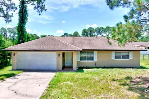 306 Lark Terrace, home for sale in Sebring 33872