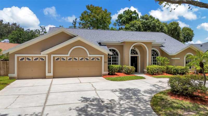 4 bedroom Single Family Residence at 5633 Glencrest Boulevard, Belle Glen, Tampa — photo 1