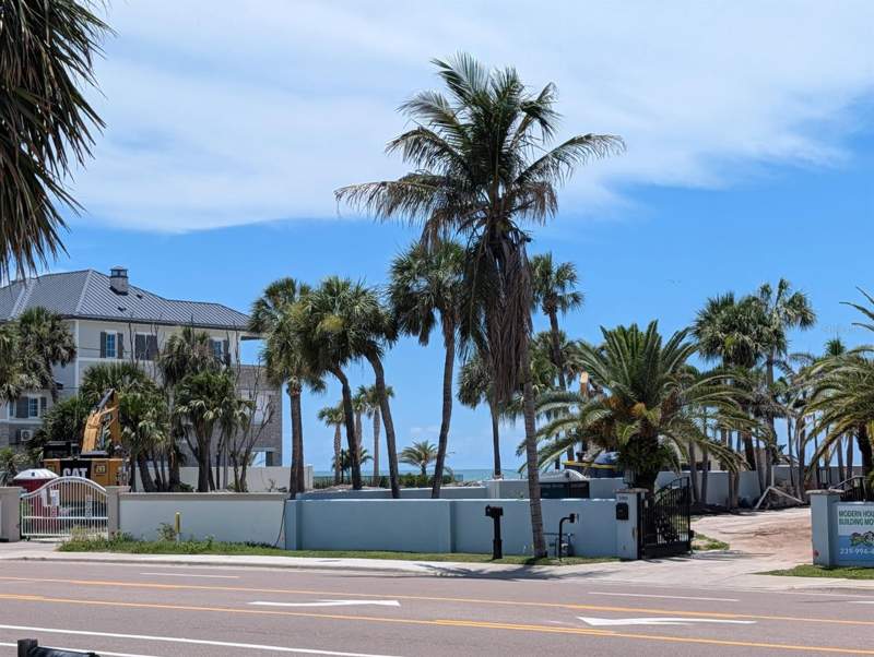 3 bedroom Single Family Residence at 941 Gulf Boulevard, Belleair Beach Yacht Club Estates, Belleair Beach — photo 3