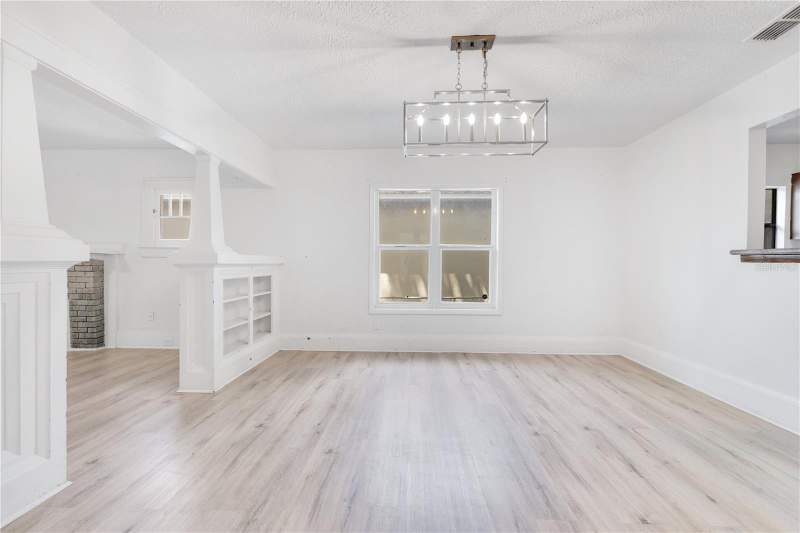 4 bedroom Single Family Residence at 1029 Colyer Street, West Orlando Sub, Orlando — photo 3
