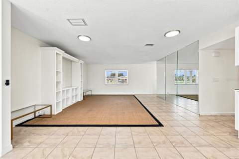 1811 Milford Circle, Sun City Center FL - photo 6 of 65