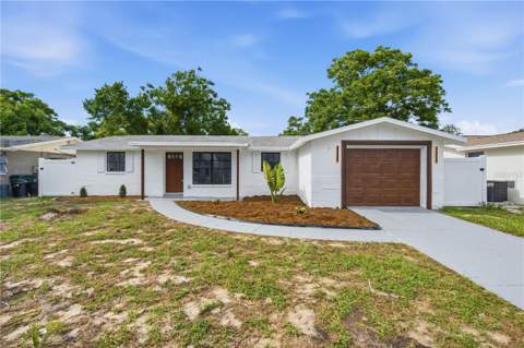 7811 Tyson Drive, Port Richey FL - photo 8 of 43