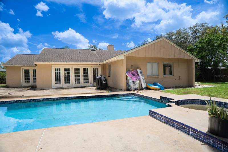 4 bedroom Single Family Residence at 304 Shadow Oak Drive, Sterling Park Unit 04, Casselberry — photo 2