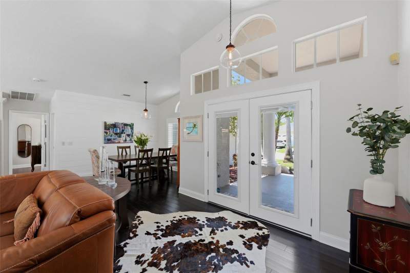 3 bedroom Single Family Residence at 631 De Soto Drive, Tierra Verde Unit 1 4th Rep, Tierra Verde — photo 4