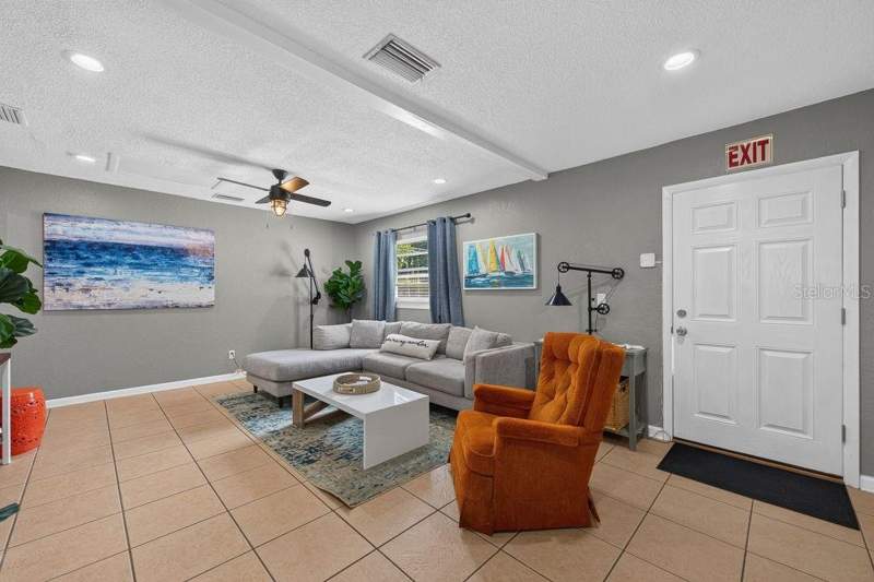 2 bedroom Single Family Residence at 610 1st Avenue, Roosevelt Groves, Largo — photo 4