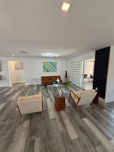 5925 Beverly Drive, Hudson FL - photo 13 of 47