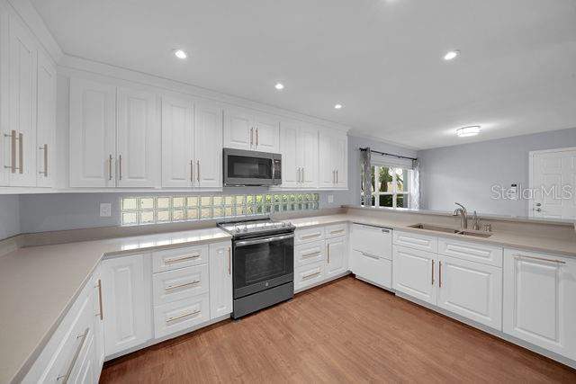 4 bedroom Single Family Residence at 15876 Sanctuary Drive, Tampa Palms Unit 4B Rep Of, Tampa — photo 4