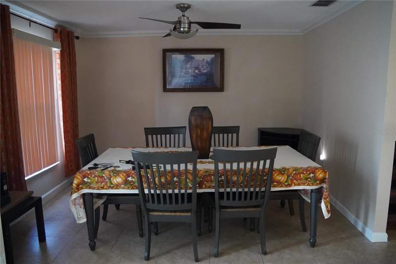 4 bedroom Single Family Residence at 304 Cocoa Court, Poinciana Village 1 Nbhd 1 North, Kissimmee — photo 4