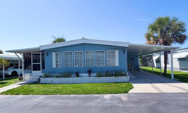 2 bedroom Mobile Home at 2236 Gondola Drive, Venetian Estates, Sarasota — photo 1
