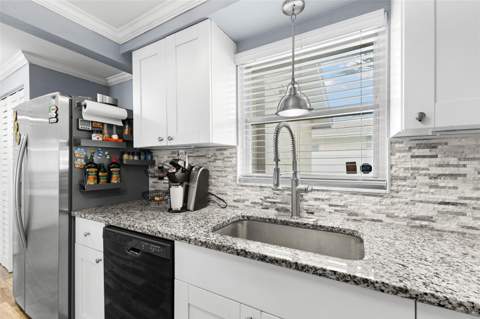 5210 6th Street, St Petersburg FL - photo 10 of 29
