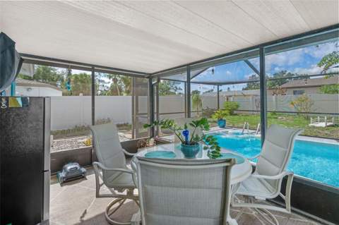 7906 Woodvine Circle, Tampa FL - photo 20 of 34