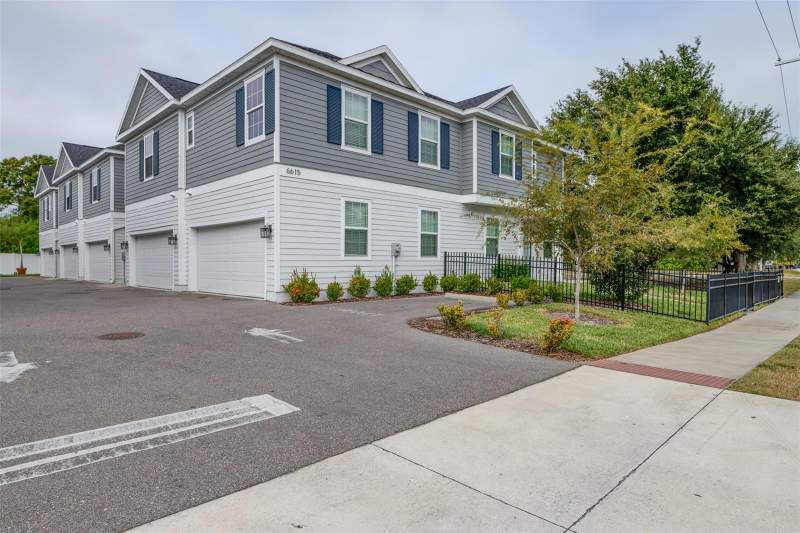 3 bedroom Townhouse at 6615 S MANHATTAN AVENUE #2, CAMELLIA SQUARE TWNHMS, TAMPA — photo 2