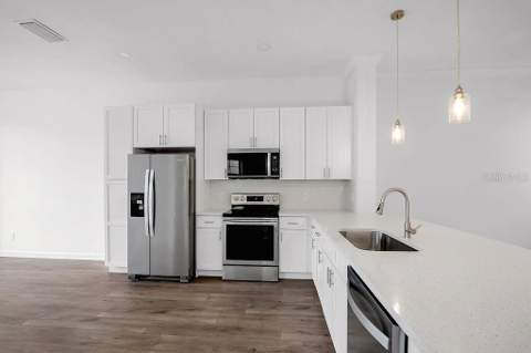 14331 Dulcimer Court, Orlando FL - photo 7 of 43