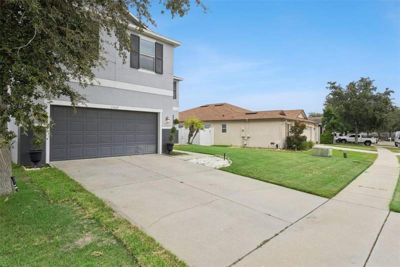 3 bedroom Single Family Residence at 13537 Laranja Street, Terrace Grove, Clermont — photo 2