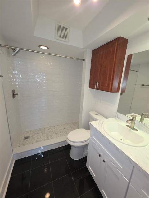 4580 Overlook Drive #190, St Petersburg FL - photo 6 of 44