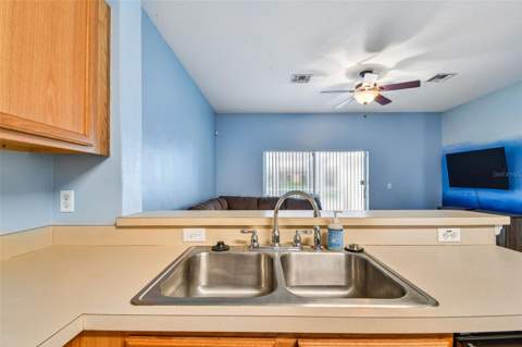 1405 Retreat Circle, Clermont FL - photo 7 of 56