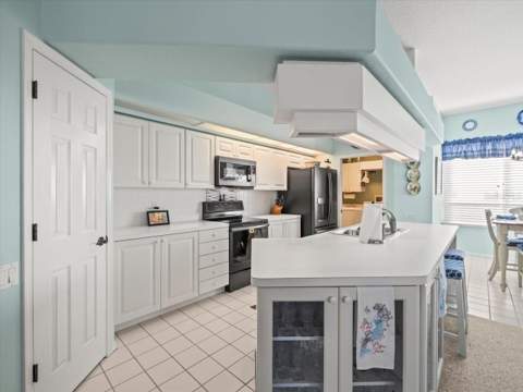 9355 Merriweather Drive, Weeki Wachee FL - photo 16 of 60