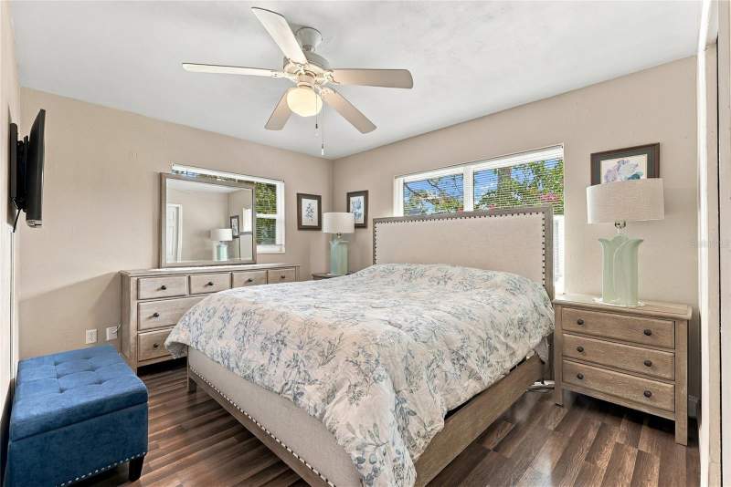 3 bedroom Single Family Residence at 8030 5th Street, Rio Vista, St Petersburg — photo 3
