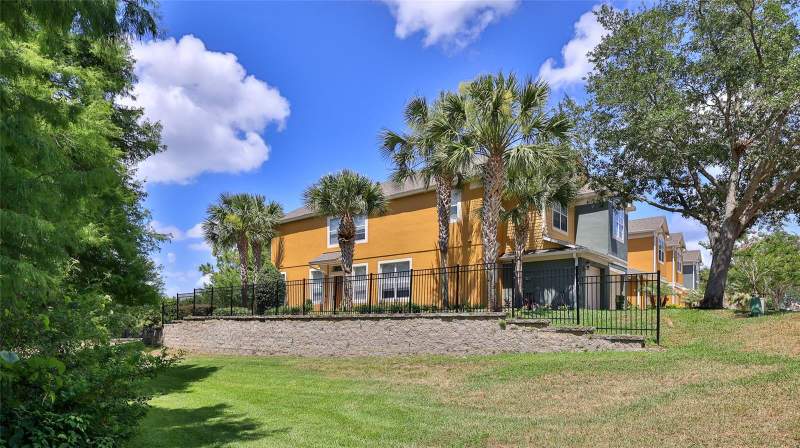 3 bedroom Townhouse at 1102 Berkman Circle, Regency Oaks Unit Three, Sanford — photo 4