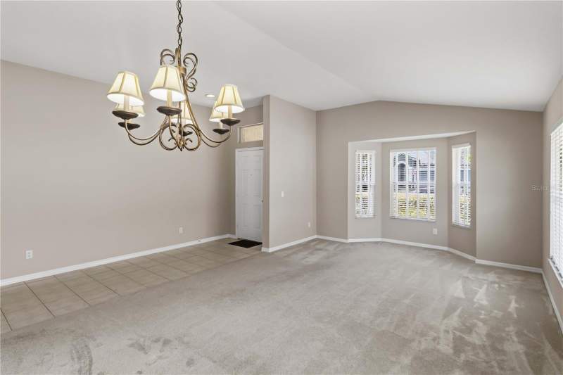 4 bedroom Single Family Residence at 1123 Lumsden Pointe Boulevard, Lumsden Pointe Phase 1, Valrico — photo 4
