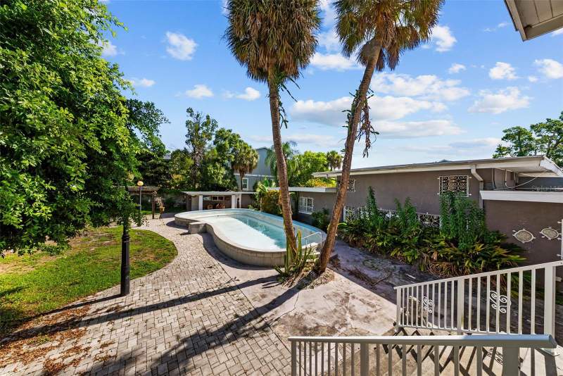 2 bedroom Single Family Residence at 211 S Shore Crest Drive, Beach Park, Tampa — photo 4