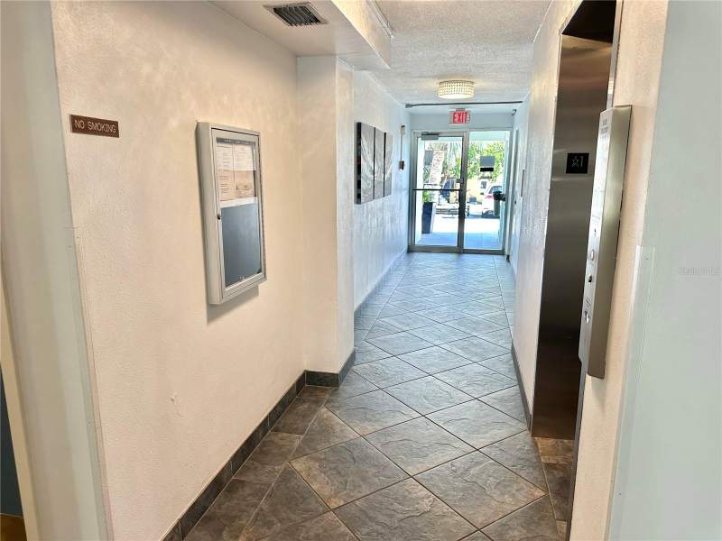 1 bedroom Condominium at 100 Waverly Way #302, Waverly Towers Condo, Clearwater — photo 5