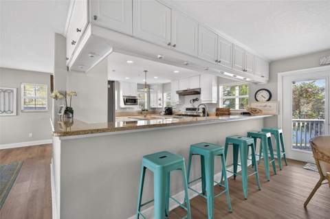 1902 Arrowhead Drive, St Petersburg FL - photo 8 of 49