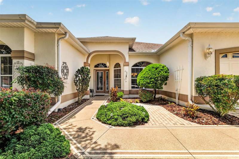 3 bedroom Single Family Residence at 542 Loma Paseo Drive, The Villages, The Villages — photo 4