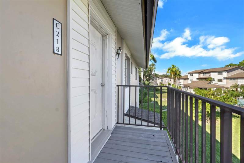 2 bedroom Condominium at 180 Cypress Way #C218, Palm Crest Villas Unit II, Naples — photo 2